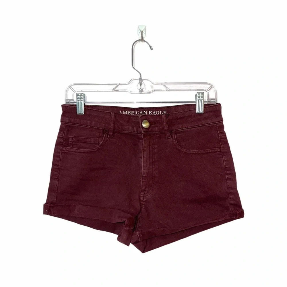 American Eagle Super Stretch High Rise Burgundy Cuffed Shorts 6 Women’s